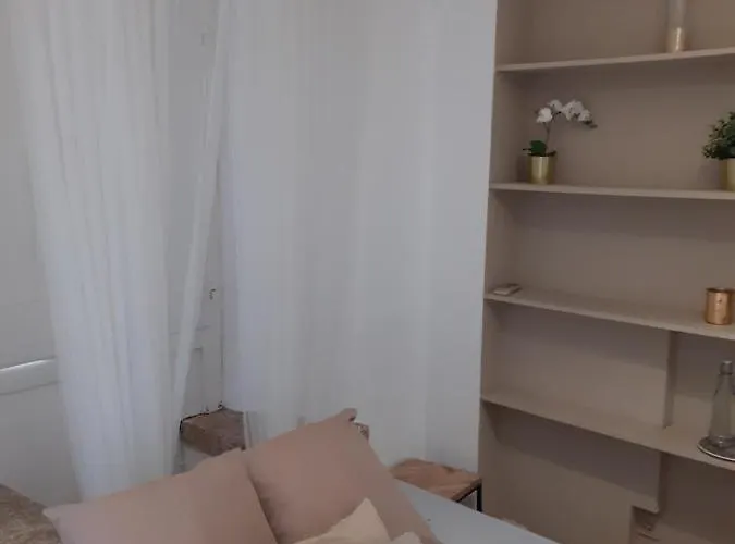Olival Home- Feels Like Lisboa
