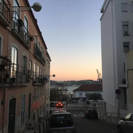 Olival Home- Feels Like * Lisboa